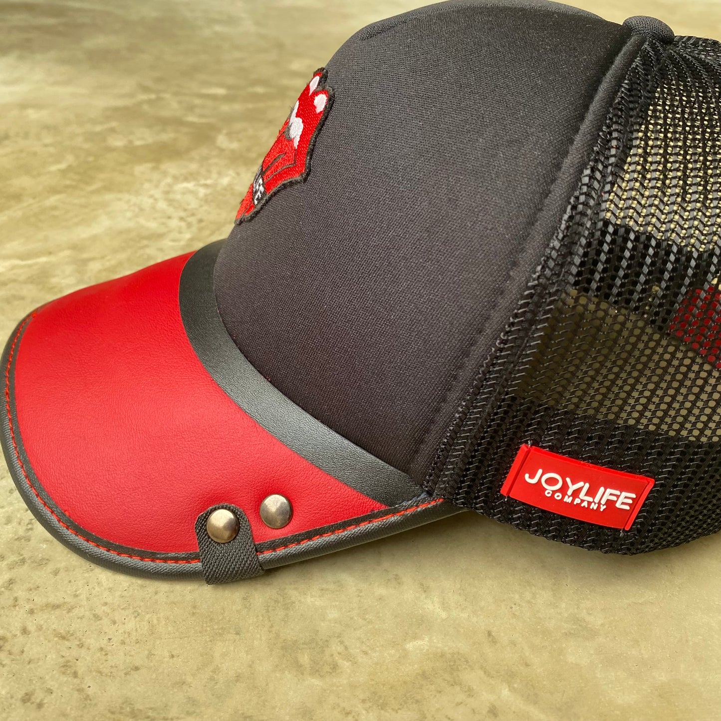 TONGUE BLACK & RED 025 LIMITED EDITION